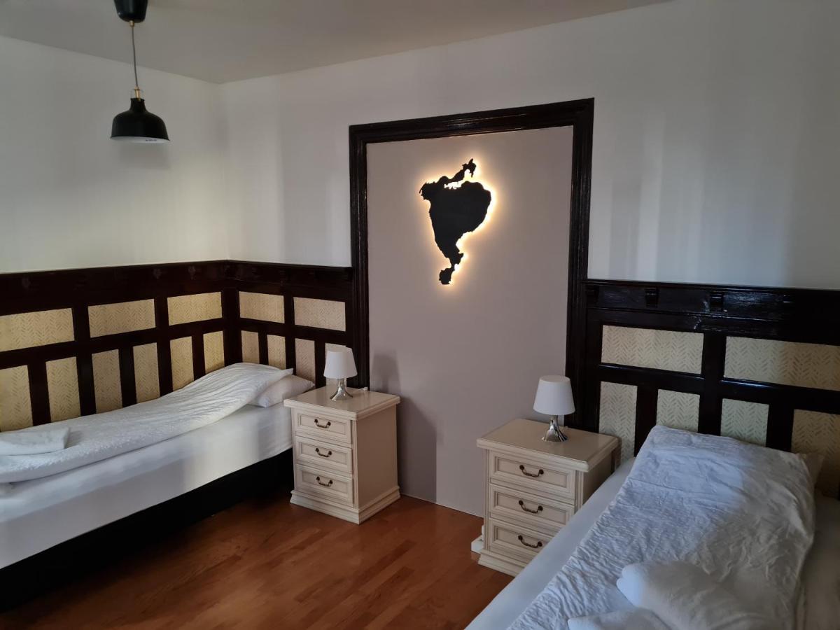 Lava Guesthouse Vestmannaeyjar Exterior photo